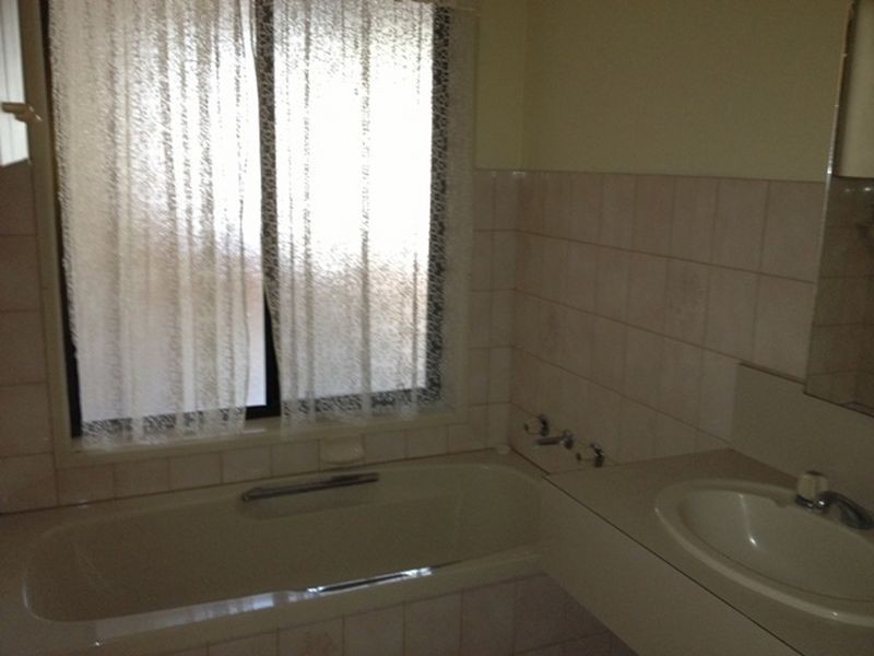 1A Fifth Avenue, Trinity Gardens SA 5068