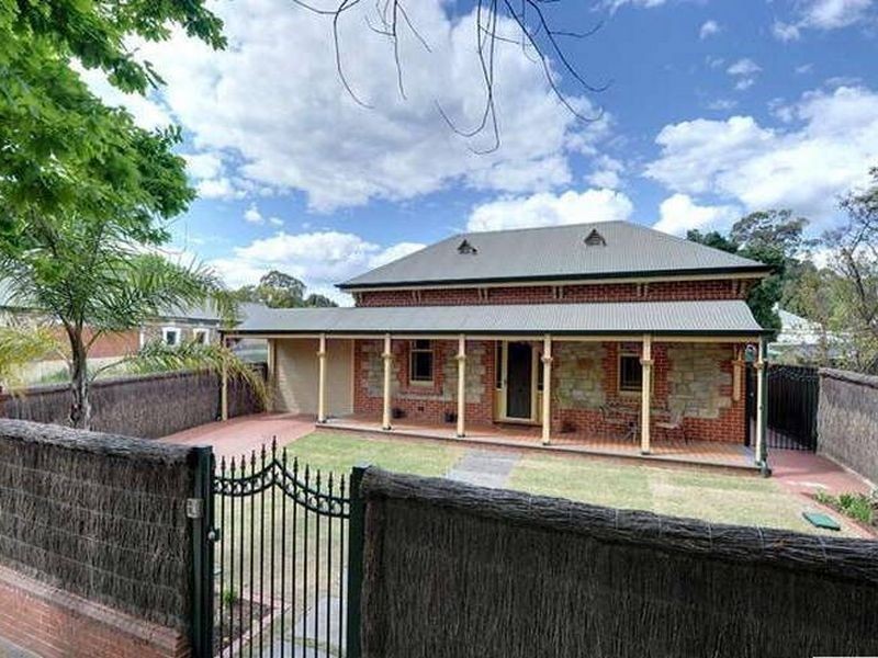 12 Desaumarez St, Kensington Park SA 5068