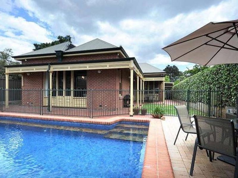 12 Desaumarez St, Kensington Park SA 5068