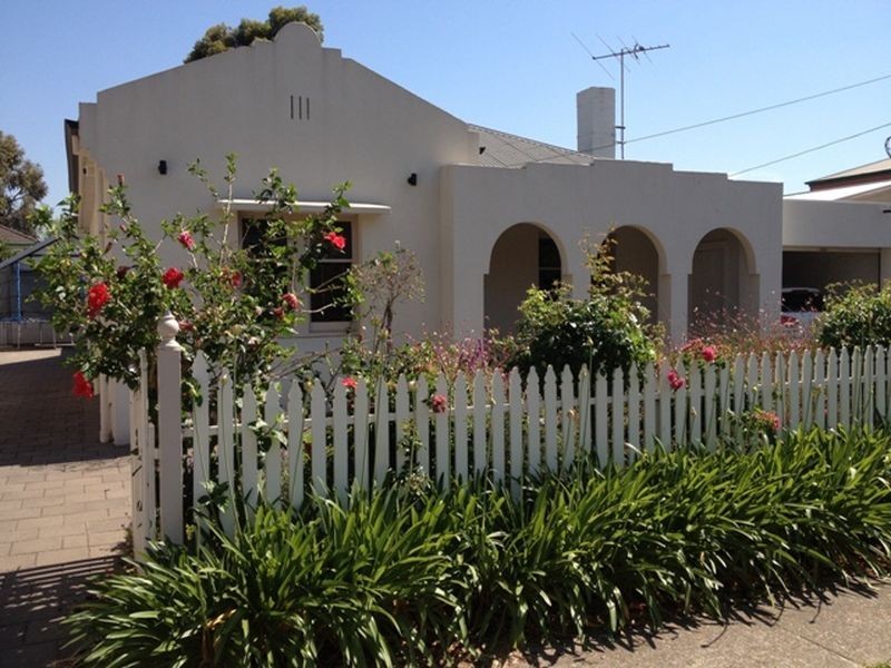 18 Fourth Ave, St Morris SA 5068