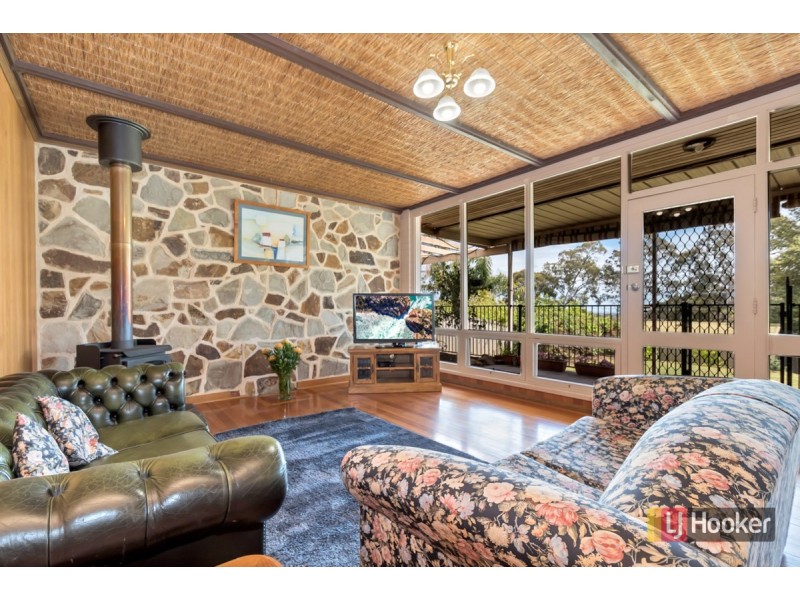 24 Waitara Road, Banksia Park SA 5091