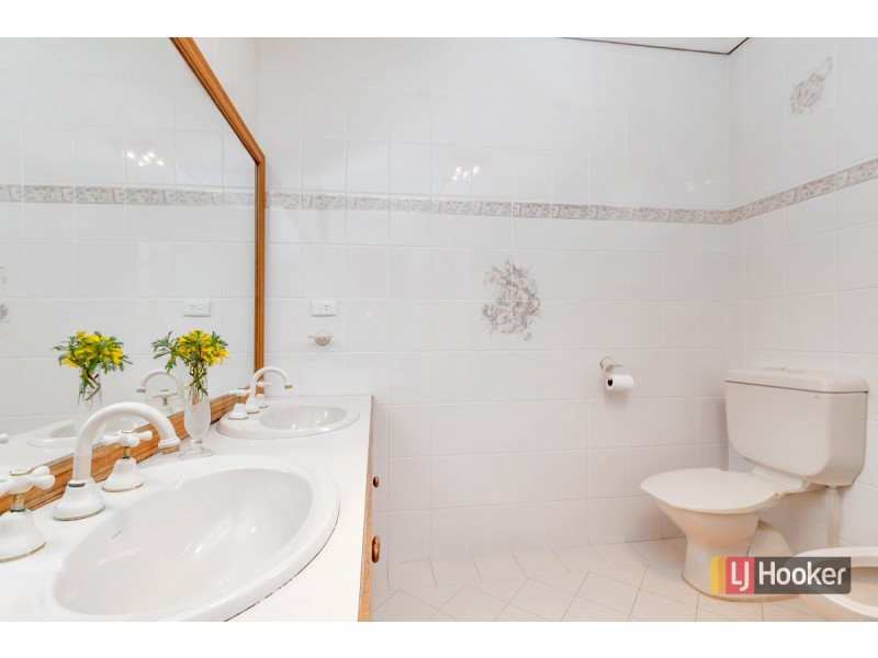 24 Waitara Road, Banksia Park SA 5091