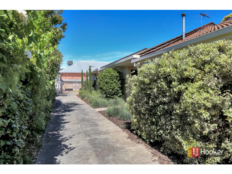 2/2B Barnes Avenue, Magill SA 5072