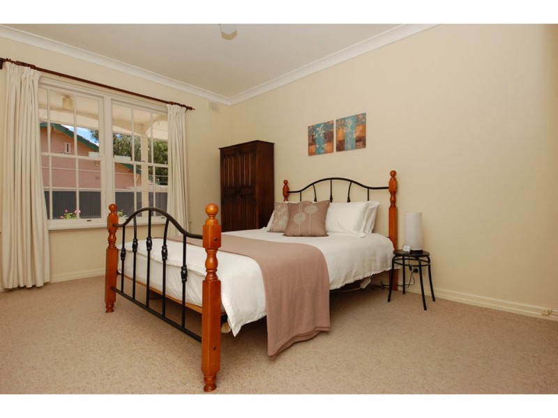 2/15 Peroomba Avenue, Kensington Gardens SA 5068