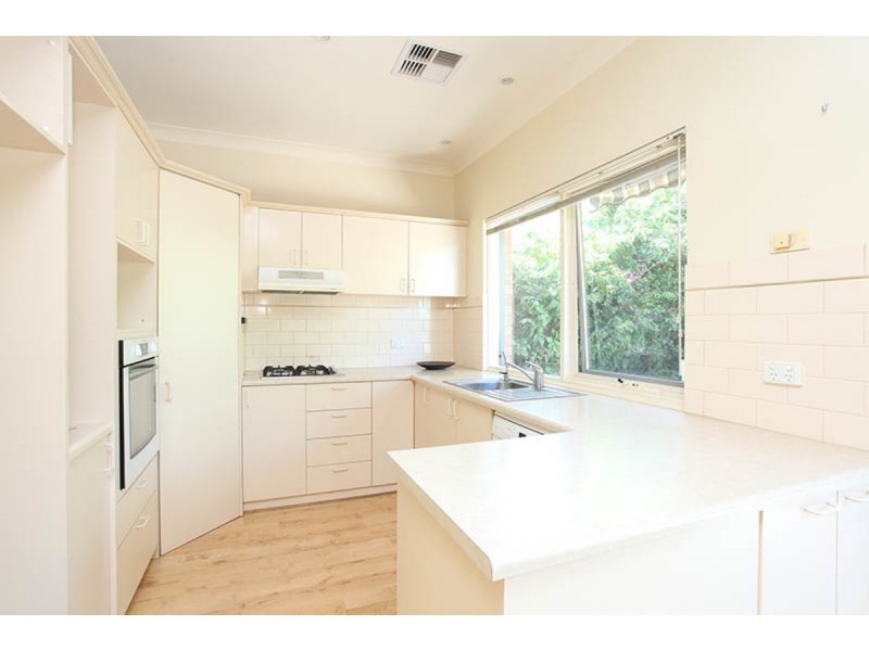 9 Newcastle Street, Heathpool SA 5068