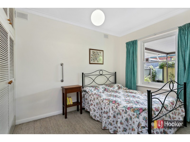 27 Raymel Crescent, Campbelltown SA 5074