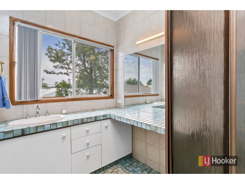 27 Raymel Crescent, Campbelltown SA 5074