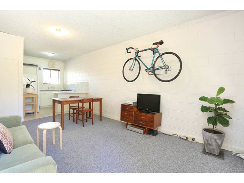 3/2 Emerson Road, Black Forest SA 5035