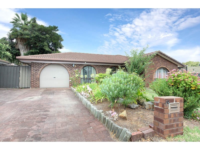 19 Moore Crescent, St Agnes SA 5097