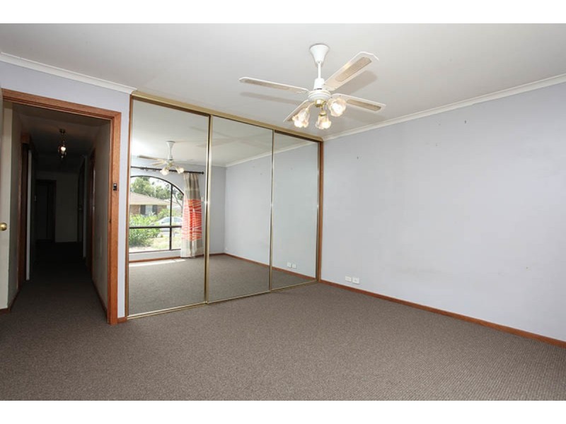 19 Moore Crescent, St Agnes SA 5097