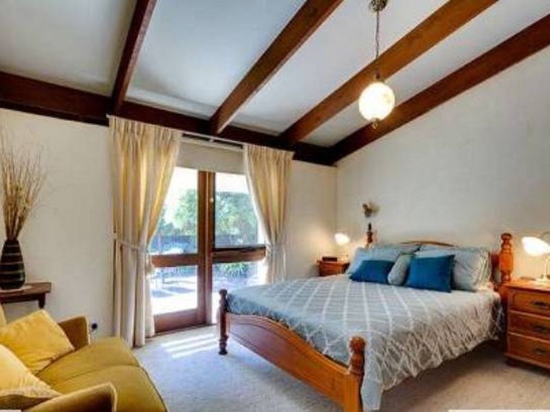 2 Morland Avenue, Stonyfell SA 5066