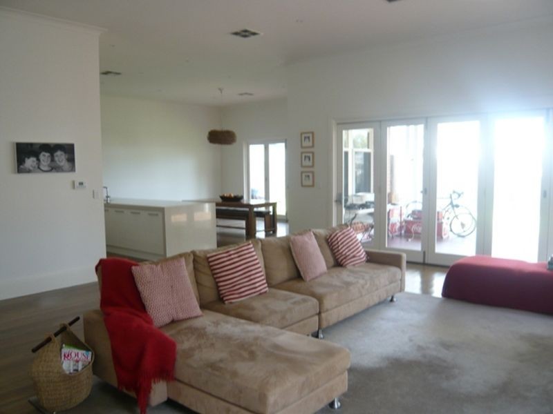 11 Tobruk Avenue, Kensington Park SA 5068