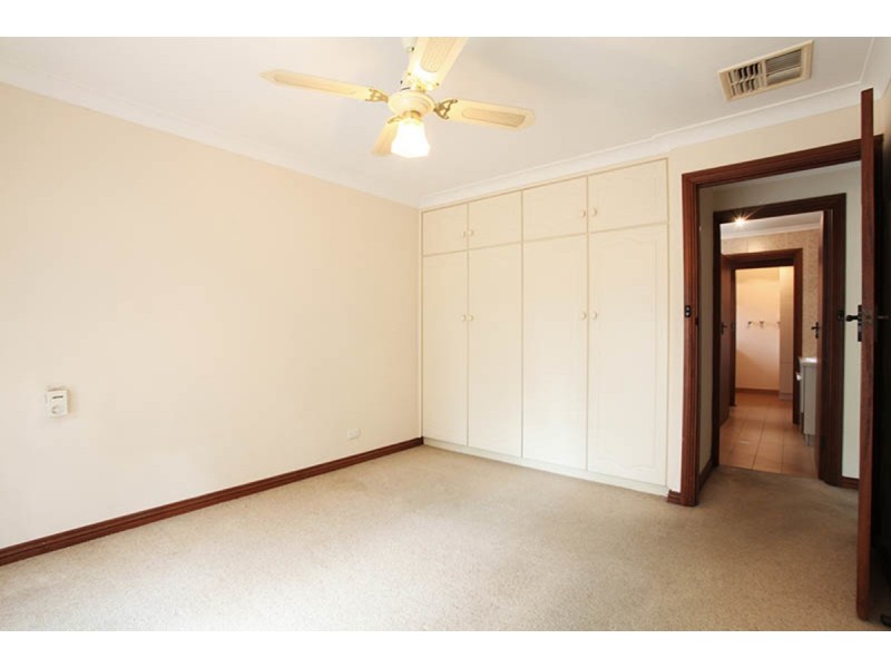 2/32 Lochside Drive, West Lakes SA 5021