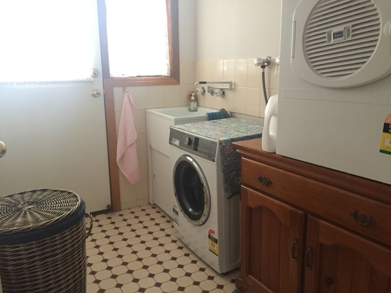 17A Windsor Ave, Magill SA 5072
