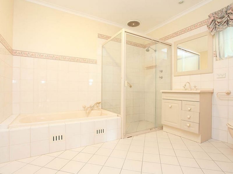 10 Riesling Crescent, Wattle Park SA 5066