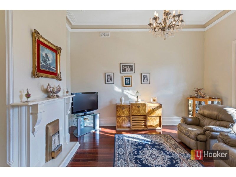 21 Fourth Avenue, St Peters SA 5069