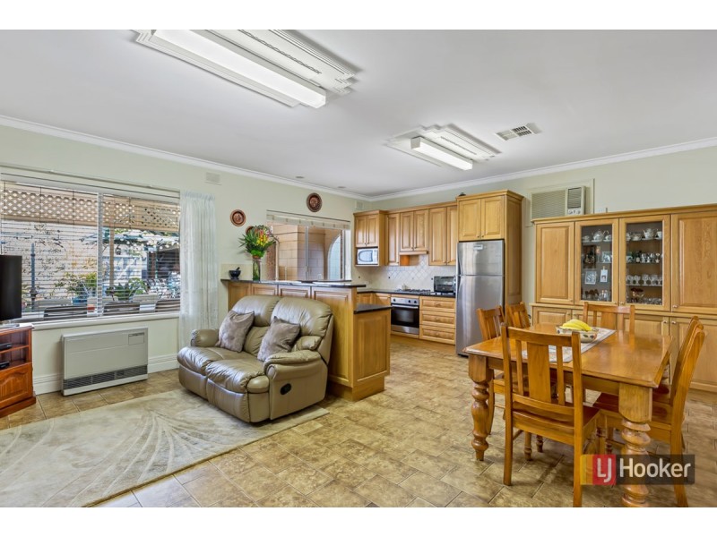 21 Fourth Avenue, St Peters SA 5069