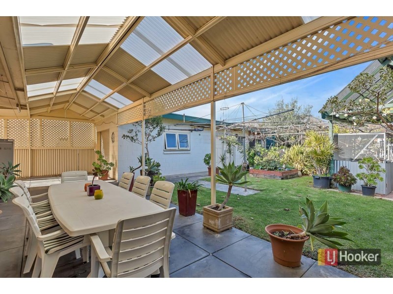 21 Fourth Avenue, St Peters SA 5069