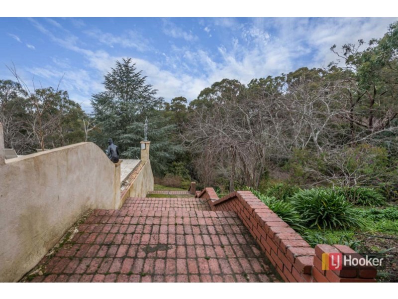 27 Rostrevor Road, Stirling SA 5152