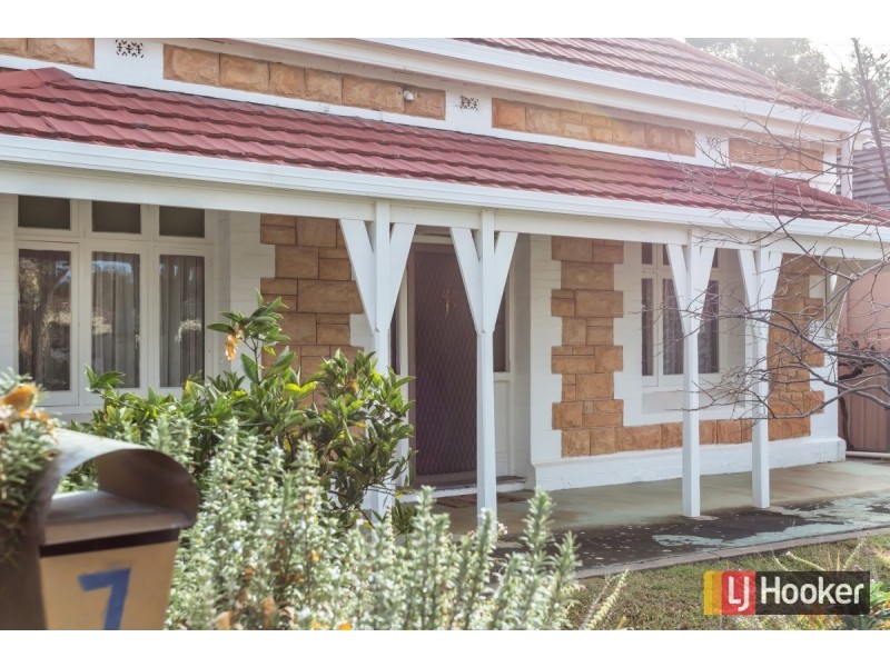 7 Lomond Avenue, Kensington Park SA 5068