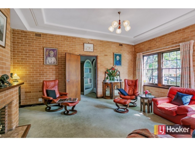 1 Glenrowan Avenue, Myrtle Bank SA 5064