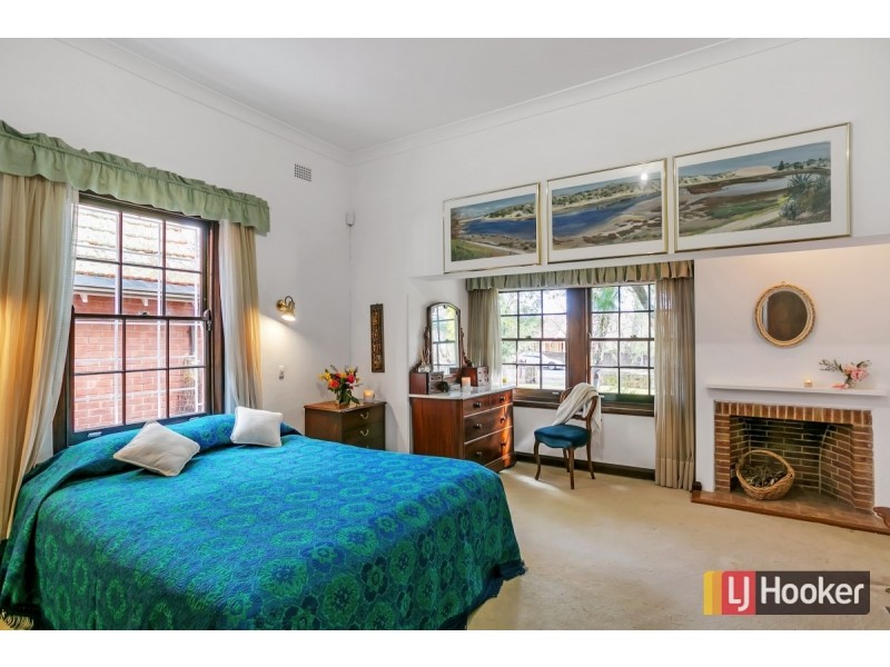 1 Glenrowan Avenue, Myrtle Bank SA 5064