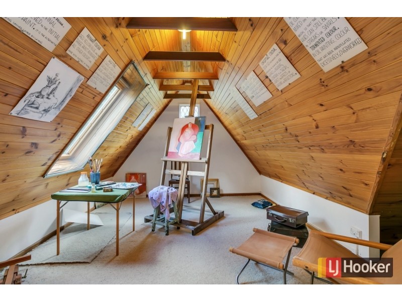 1 Glenrowan Avenue, Myrtle Bank SA 5064