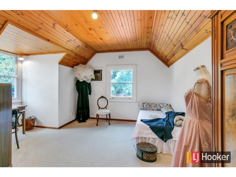 1 Glenrowan Avenue, Myrtle Bank SA 5064