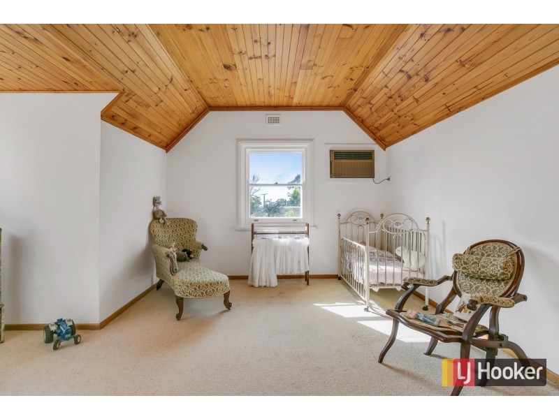 1 Glenrowan Avenue, Myrtle Bank SA 5064