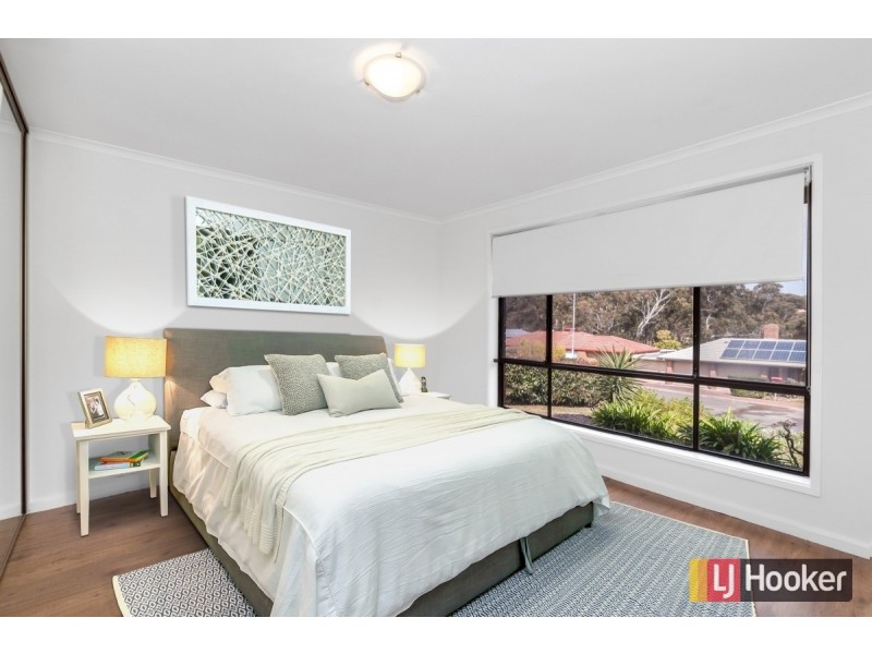24 Walters Crescent, Aberfoyle Park SA 5159