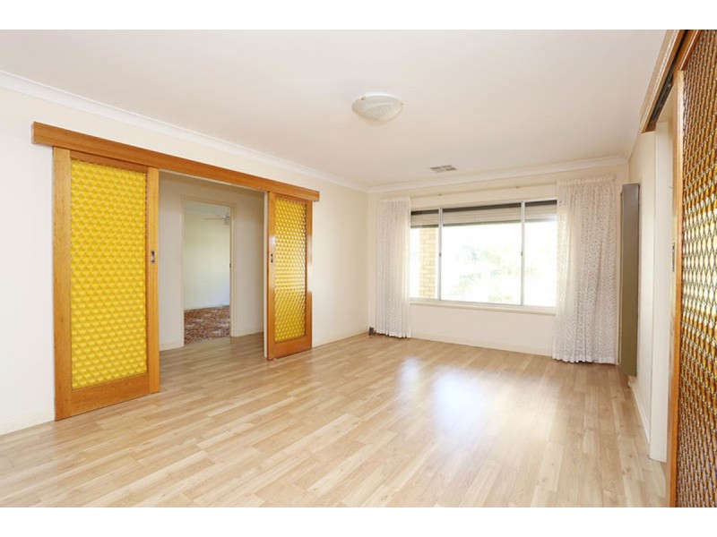 9 Elsinore Drive, Paradise SA 5075