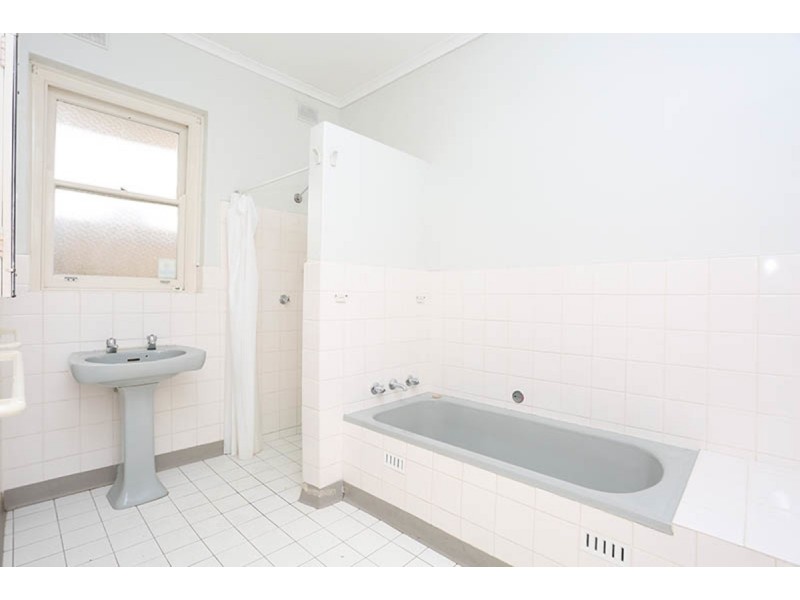 5 Sitters Memorial Drive, Burnside SA 5066