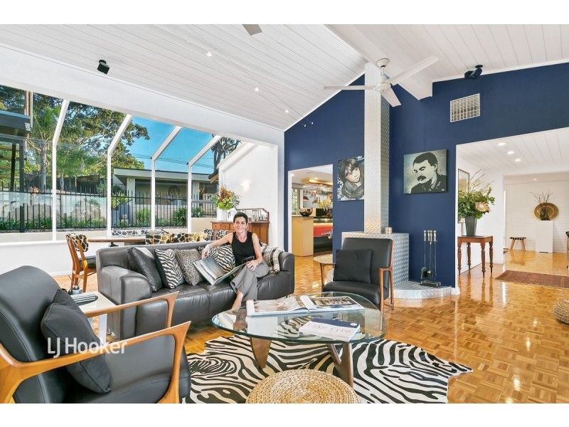 10 St Andrews Avenue, Mount Osmond SA 5064