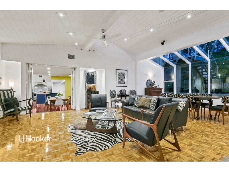 10 St Andrews Avenue, Mount Osmond SA 5064