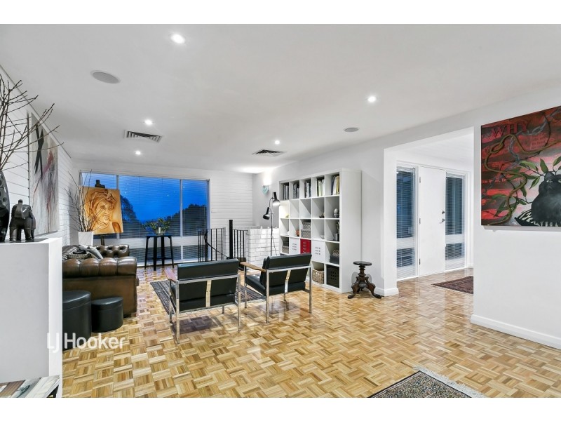 10 St Andrews Avenue, Mount Osmond SA 5064