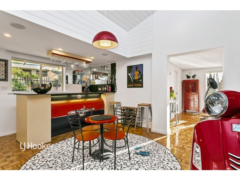 10 St Andrews Avenue, Mount Osmond SA 5064