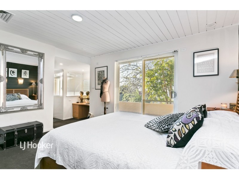 10 St Andrews Avenue, Mount Osmond SA 5064