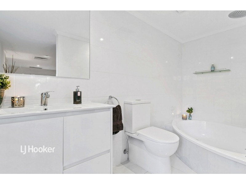 10 St Andrews Avenue, Mount Osmond SA 5064