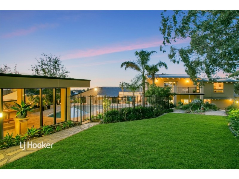 10 St Andrews Avenue, Mount Osmond SA 5064