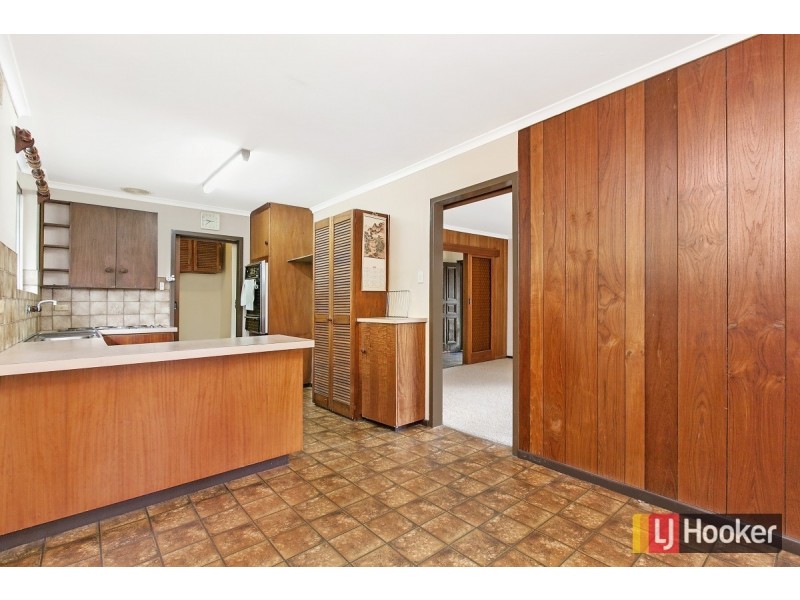 17 Greenwood Drive, St Agnes SA 5097