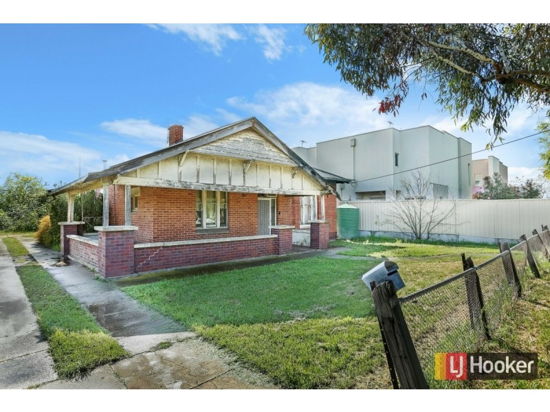 735 Port Road, Woodville SA 5011