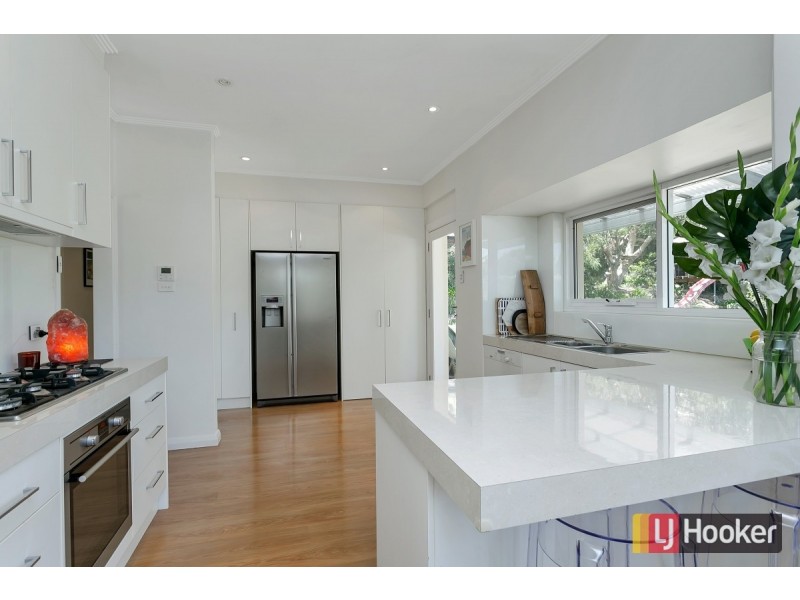 18 Hoggs Road, Mitcham SA 5062