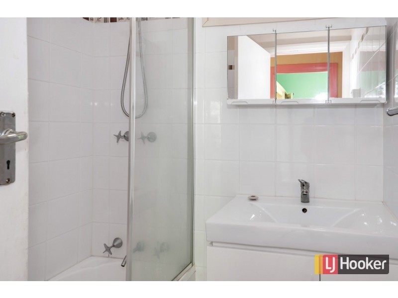 8 Parham Road, Eden Hills SA 5050