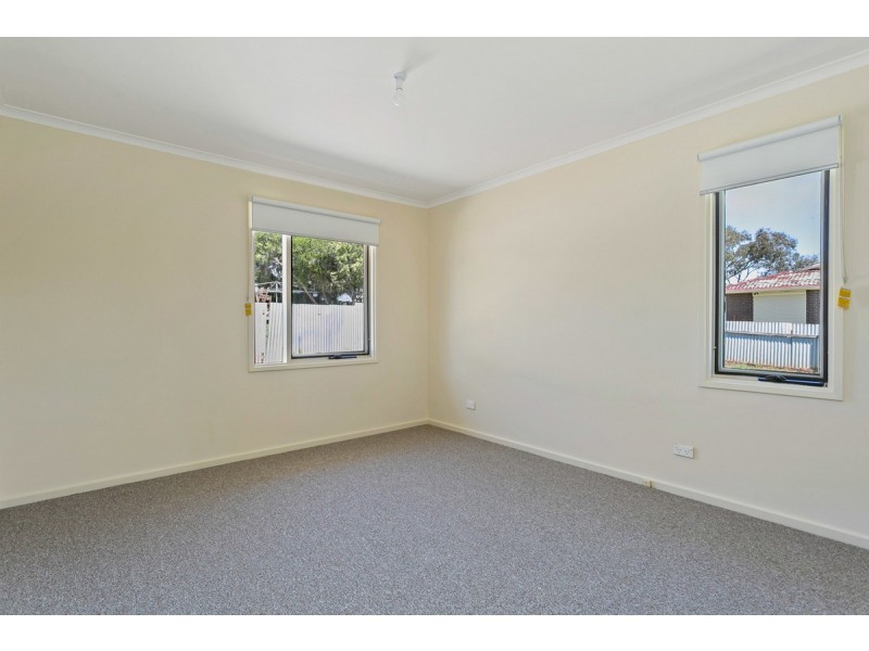 21 Vilna Crescent, Hackham West SA 5163