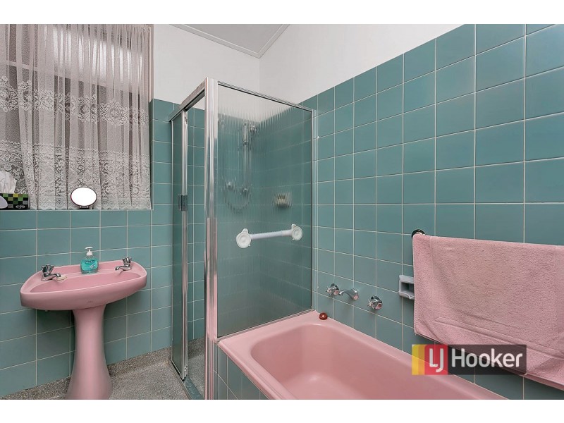 19 Crompton Drive, Wattle Park SA 5066