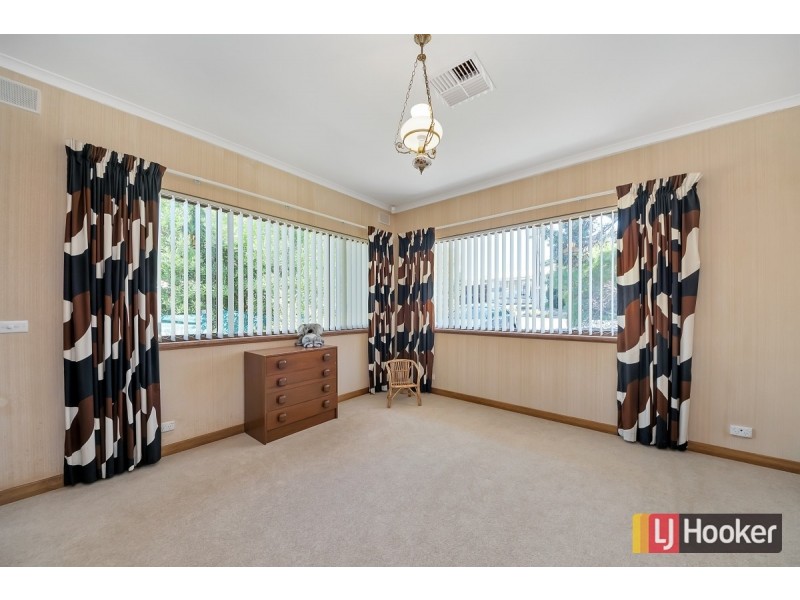 14 Hillview Road, Victor Harbor SA 5211