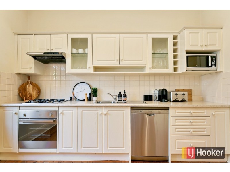 2 Dinwoodie Avenue, Clarence Gardens SA 5039