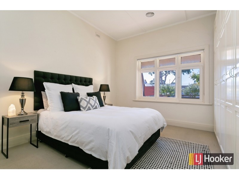2 Dinwoodie Avenue, Clarence Gardens SA 5039