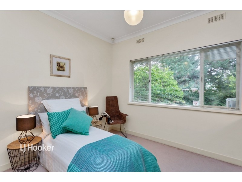 1 Simpson Road, Wattle Park SA 5066