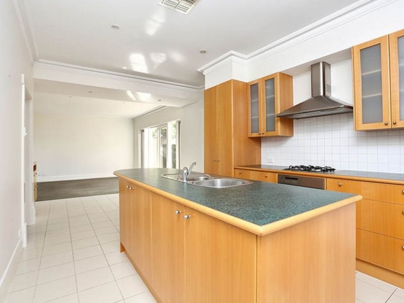 15 Lynington Street, Tusmore SA 5065